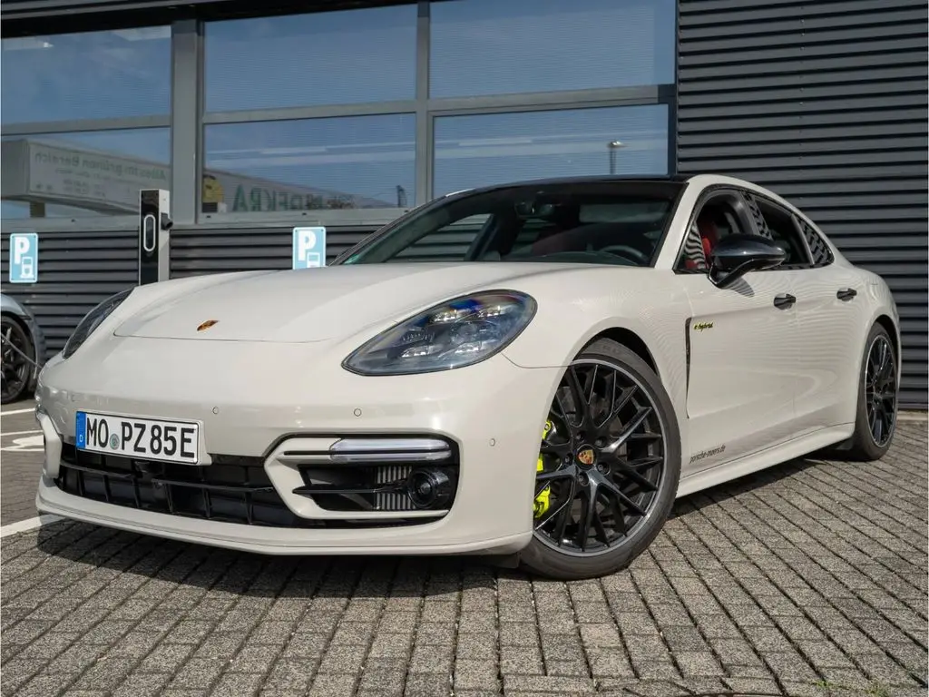 Photo 1 : Porsche Panamera 2024 Hybride