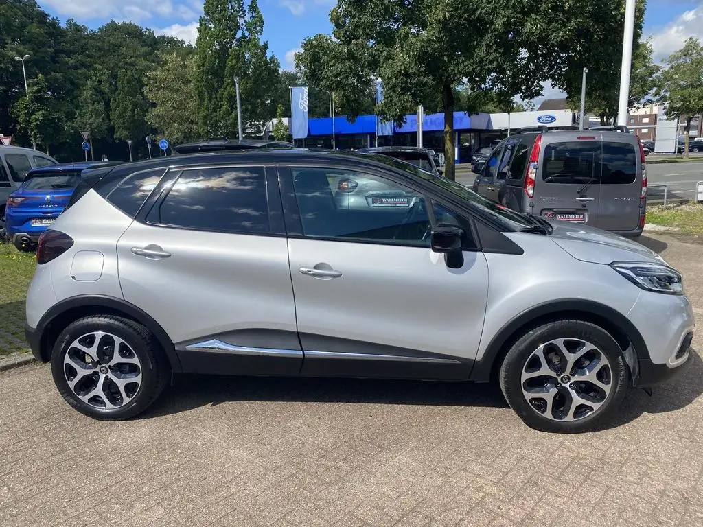 Photo 1 : Renault Captur 2019 Essence