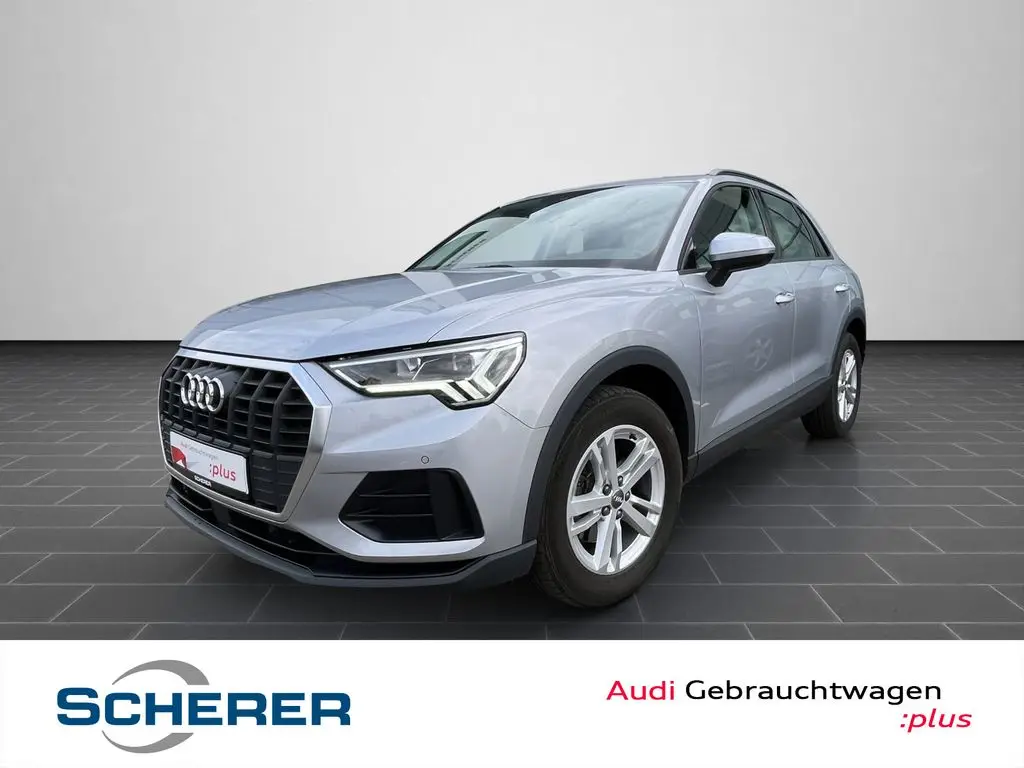 Photo 1 : Audi Q3 2020 Essence