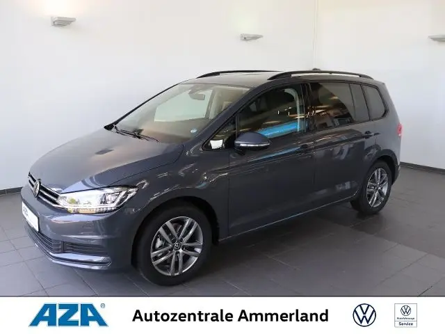 Photo 1 : Volkswagen Touran 2024 Essence