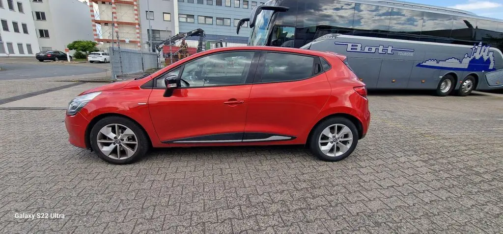 Photo 1 : Renault Clio 2015 Petrol