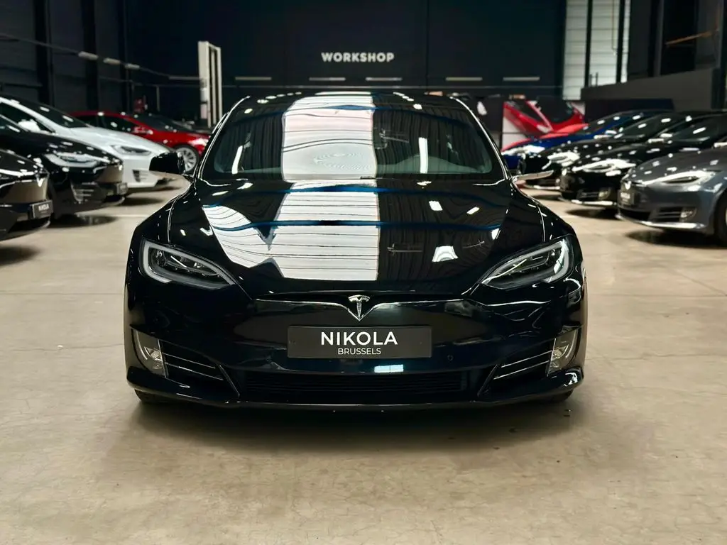 Photo 1 : Tesla Model S 2018 Non renseigné