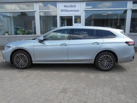 Photo 1 : Volkswagen Passat 2024 Diesel