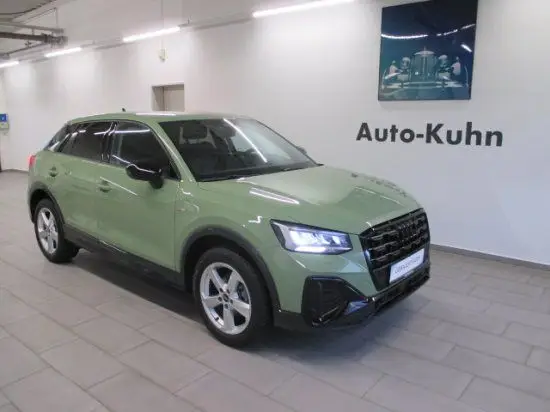 Photo 1 : Audi Q2 2023 Petrol