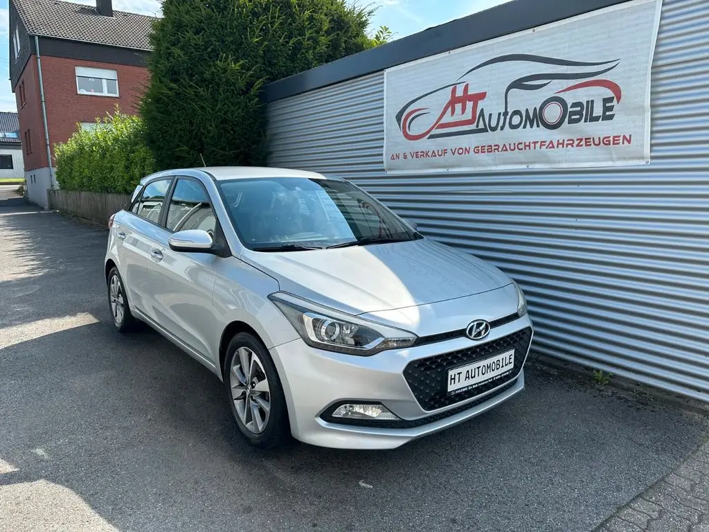 Photo 1 : Hyundai I20 2015 Petrol