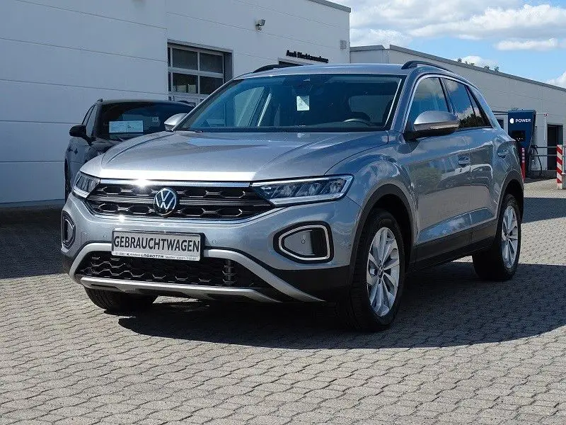 Photo 1 : Volkswagen T-roc 2023 Petrol