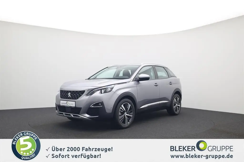 Photo 1 : Peugeot 3008 2021 Essence