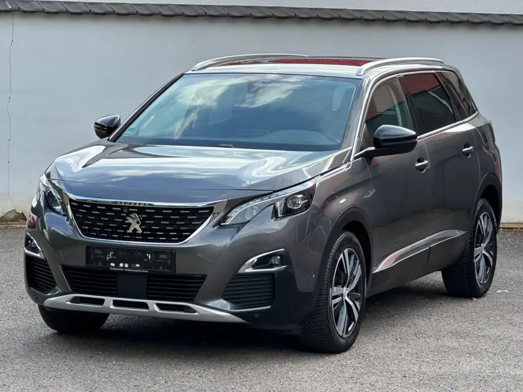 Photo 1 : Peugeot 5008 2020 Diesel