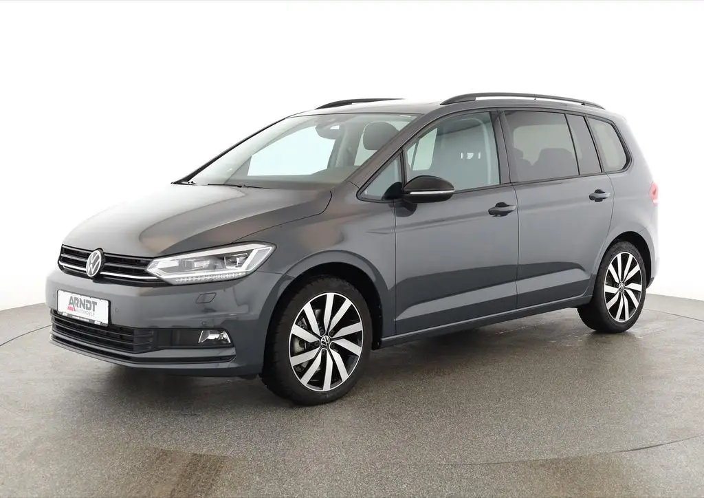 Photo 1 : Volkswagen Touran 2024 Petrol