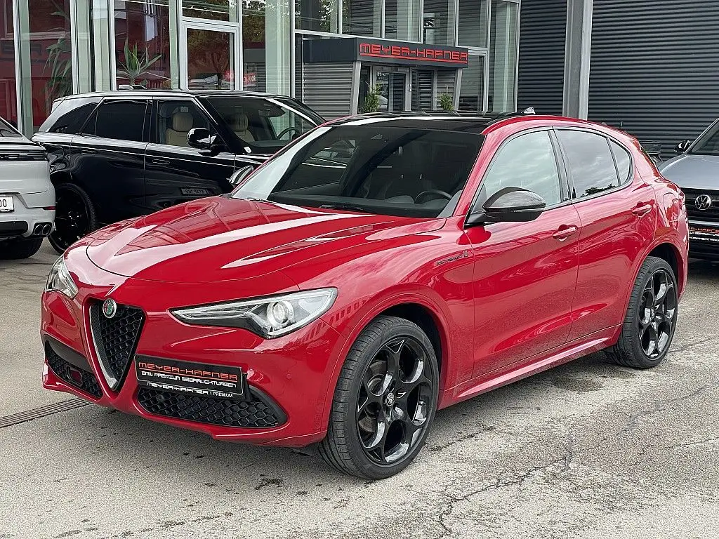 Photo 1 : Alfa Romeo Stelvio 2022 Petrol