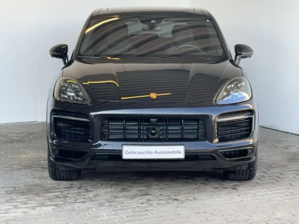 Photo 1 : Porsche Cayenne 2021 Petrol