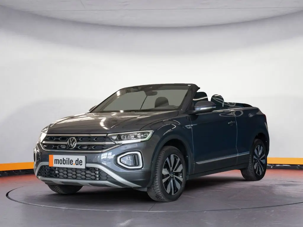 Photo 1 : Volkswagen T-roc 2023 Essence