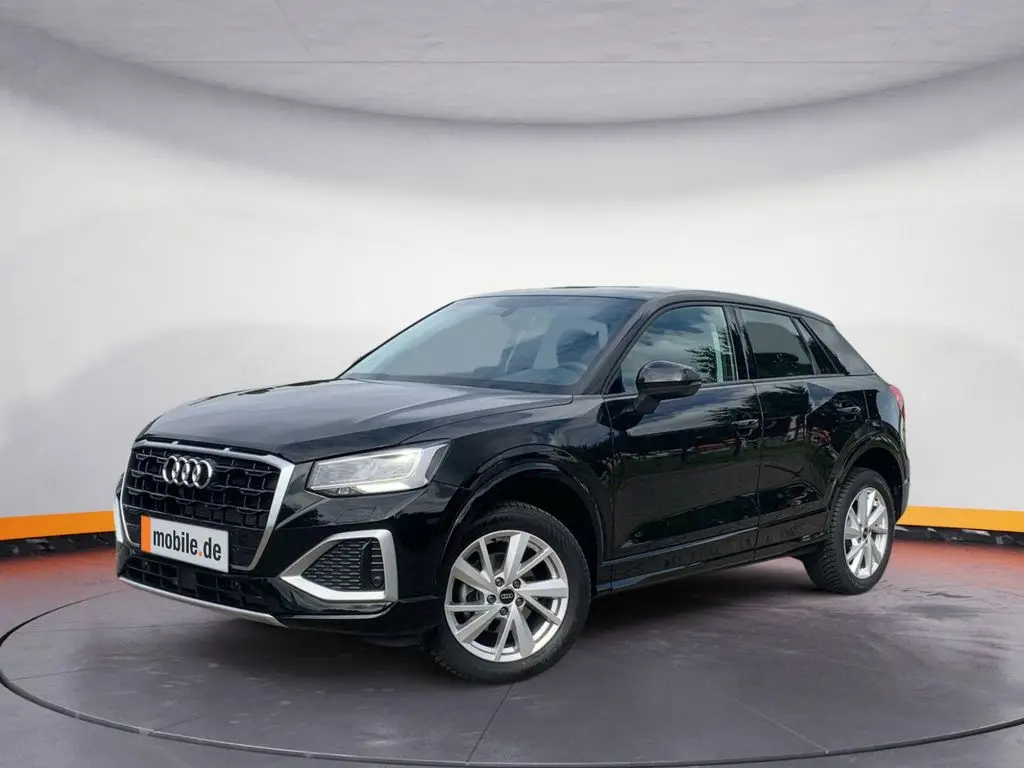 Photo 1 : Audi Q2 2023 Petrol