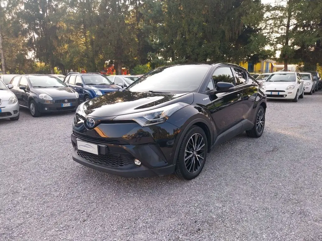 Photo 1 : Toyota C-hr 2018 Hybrid