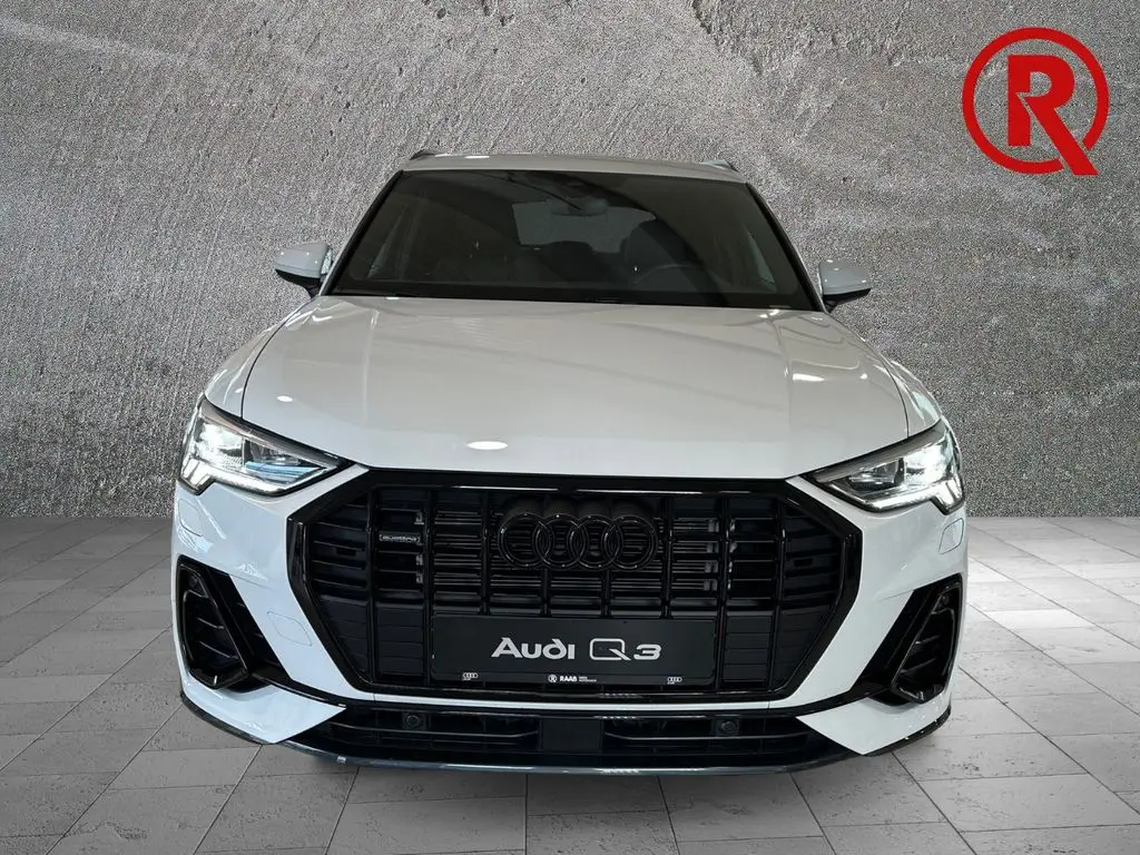 Photo 1 : Audi Q3 2023 Diesel