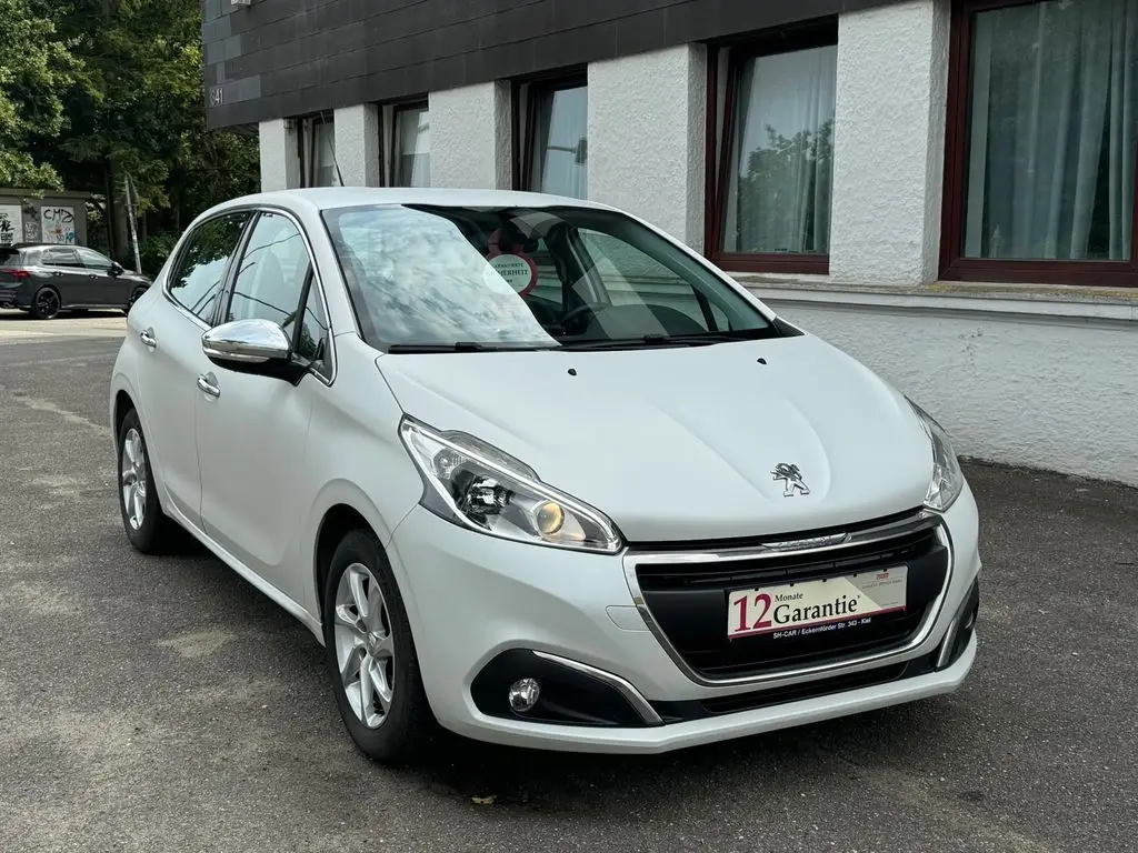 Photo 1 : Peugeot 208 2017 Essence