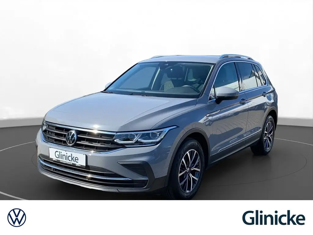 Photo 1 : Volkswagen Tiguan 2021 Petrol