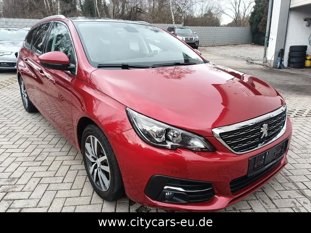 Photo 1 : Peugeot 308 2019 Essence