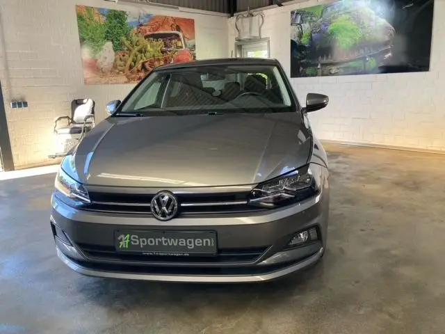 Photo 1 : Volkswagen Polo 2019 Essence