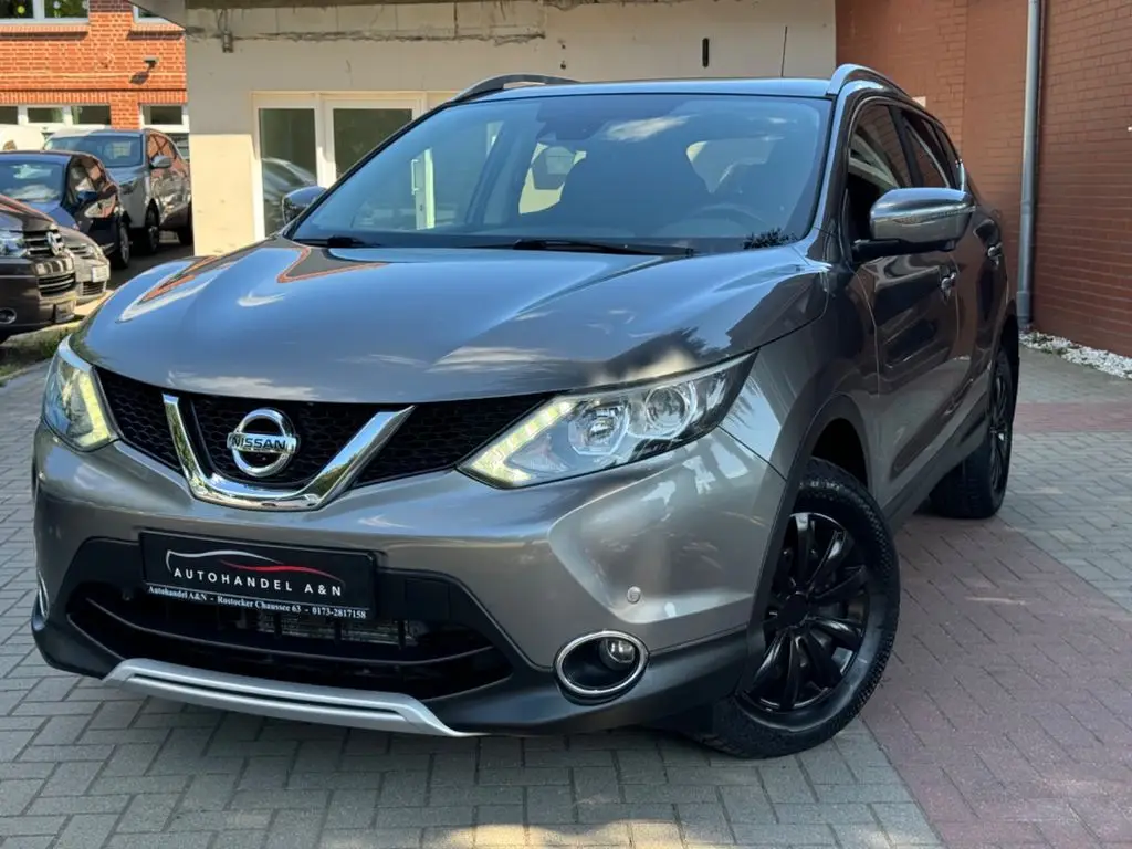 Photo 1 : Nissan Qashqai 2015 Essence