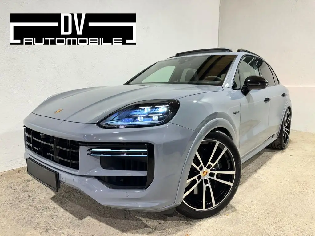 Photo 1 : Porsche Cayenne 2024 Hybrid