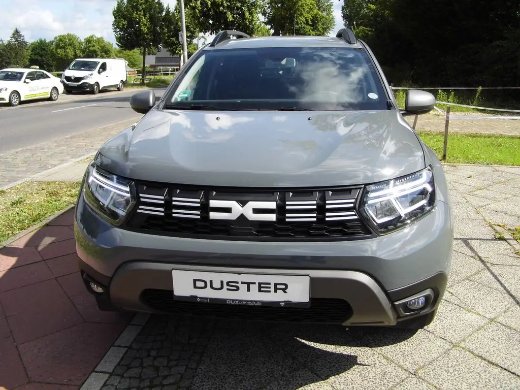 Photo 1 : Dacia Duster 2023 Petrol