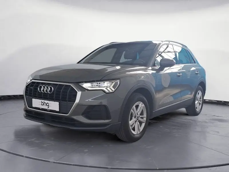 Photo 1 : Audi Q3 2021 Petrol