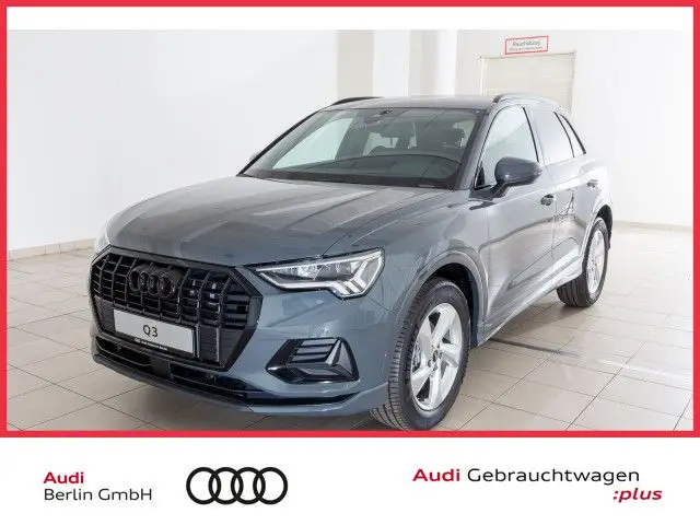 Photo 1 : Audi Q3 2024 Petrol