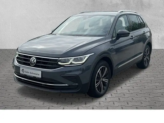 Photo 1 : Volkswagen Tiguan 2021 Essence