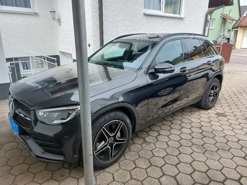 Photo 1 : Mercedes-benz Classe Glc 2020 Petrol