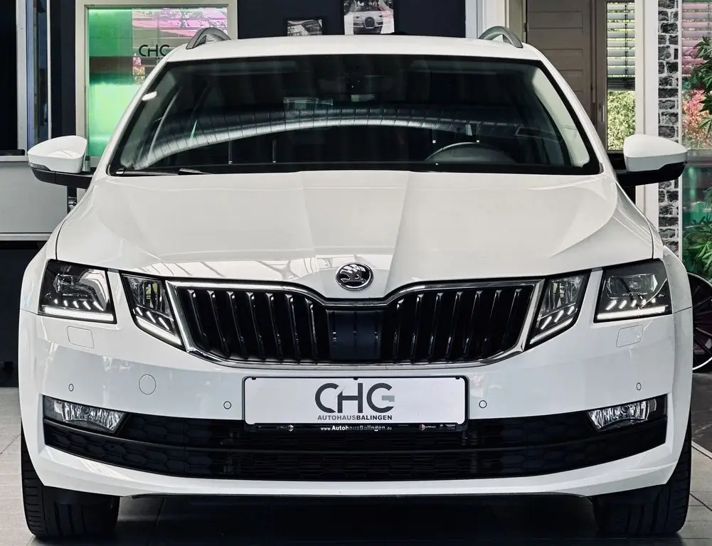 Photo 1 : Skoda Octavia 2018 Essence