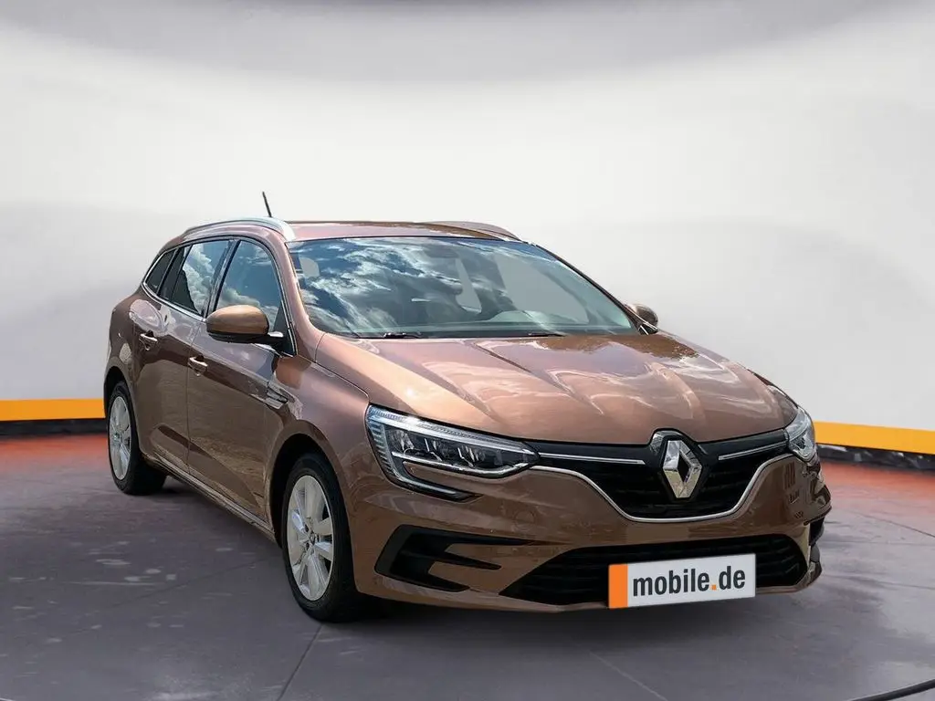 Photo 1 : Renault Megane 2021 Essence