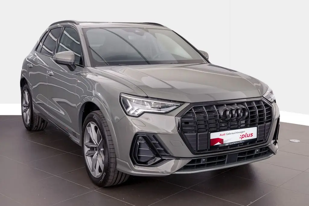 Photo 1 : Audi Q3 2024 Hybrid