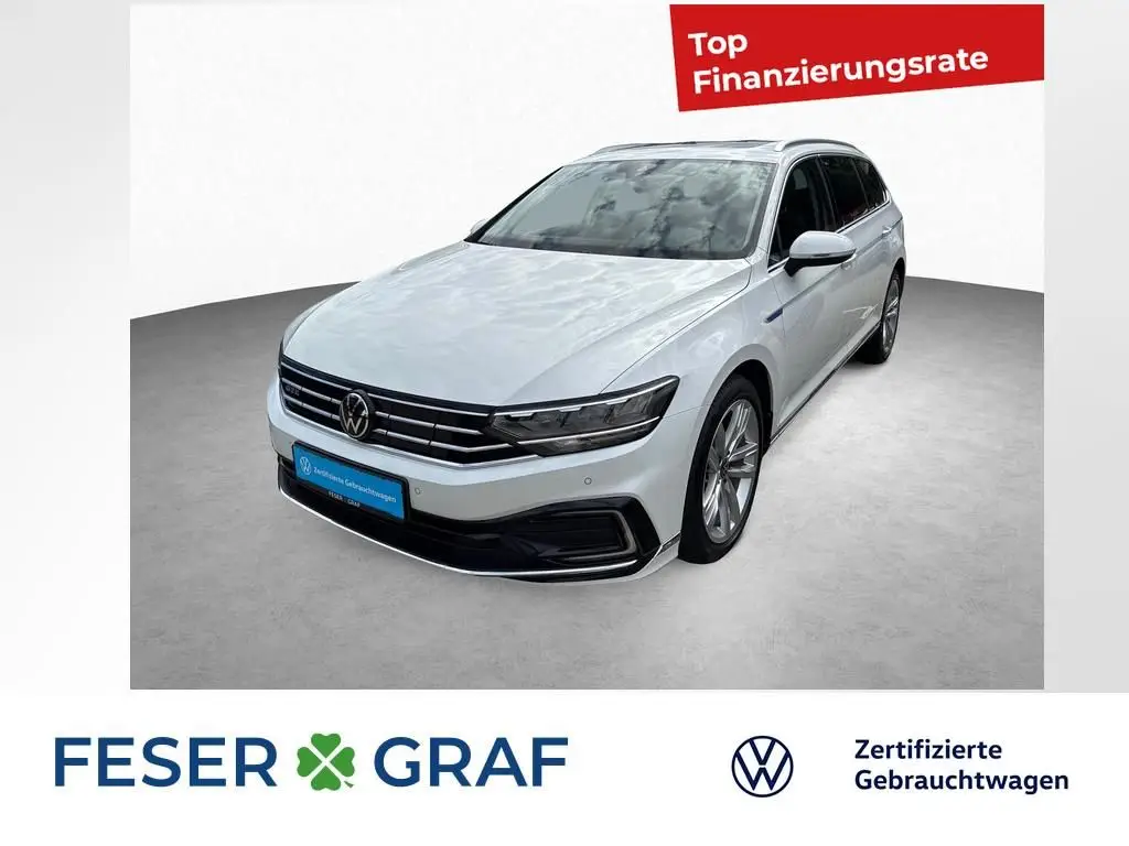 Photo 1 : Volkswagen Passat 2021 Hybrid