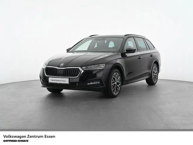 Photo 1 : Skoda Octavia 2023 Petrol