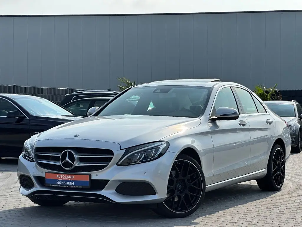 Photo 1 : Mercedes-benz Classe C 2018 Petrol