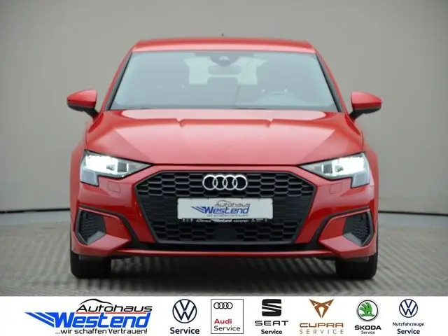 Photo 1 : Audi A3 2021 Petrol