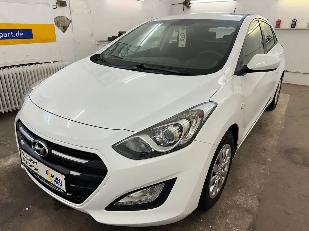 Photo 1 : Hyundai I30 2016 Petrol