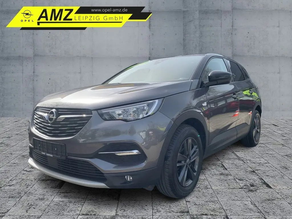 Photo 1 : Opel Grandland 2021 Essence