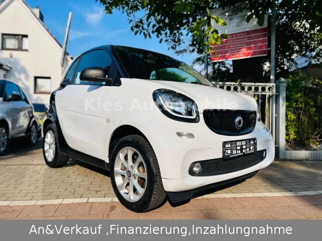 Photo 1 : Smart Fortwo 2019 Petrol