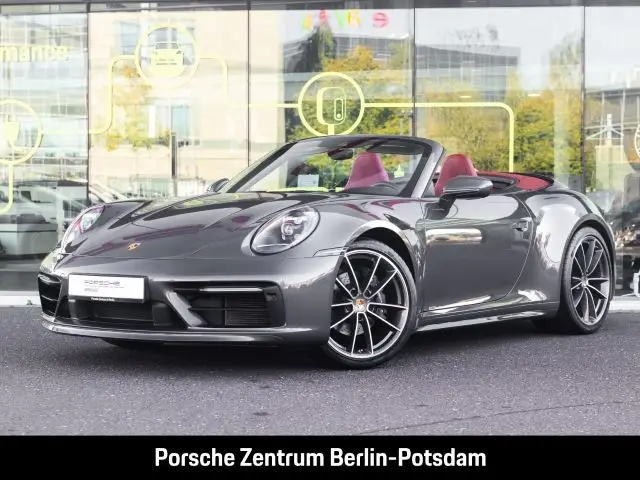 Photo 1 : Porsche 992 2021 Petrol