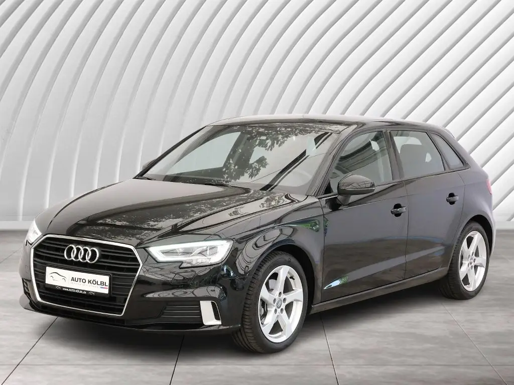 Photo 1 : Audi A3 2020 Petrol