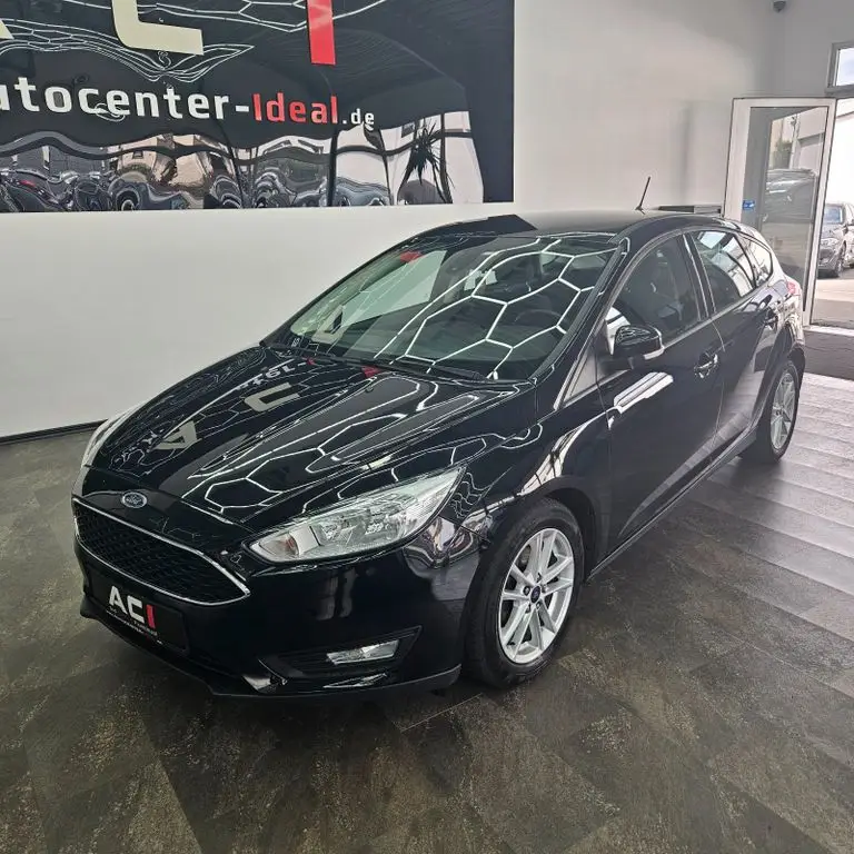 Photo 1 : Ford Focus 2018 Essence