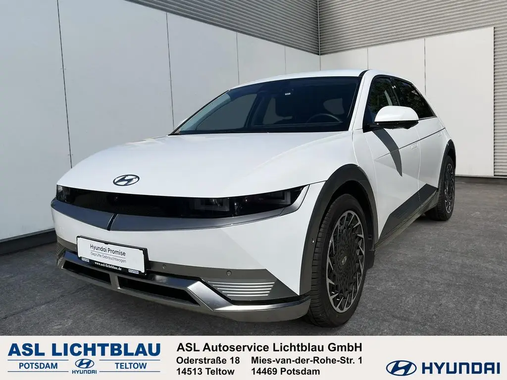 Photo 1 : Hyundai Ioniq 2023 Non renseigné