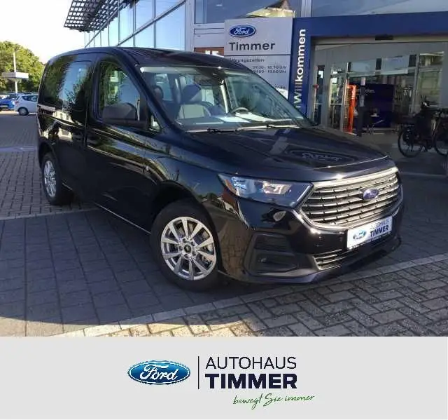 Photo 1 : Ford Tourneo 2024 Petrol