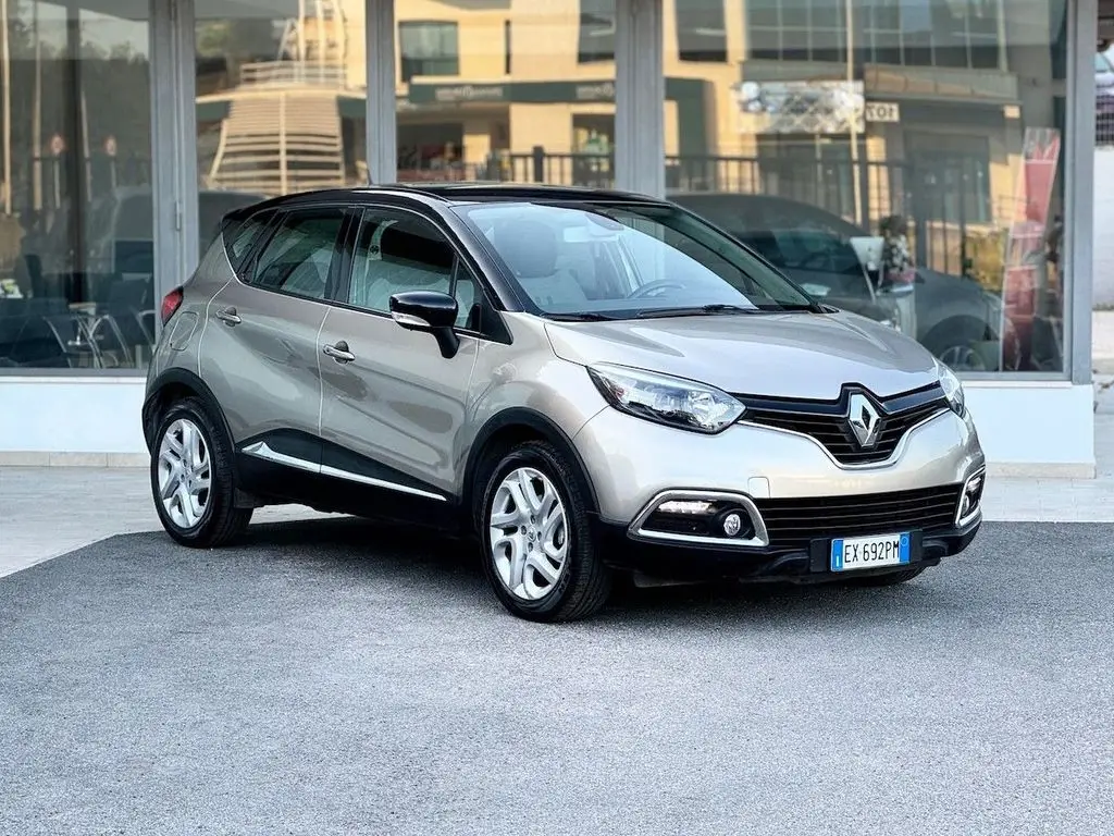 Photo 1 : Renault Captur 2014 Diesel