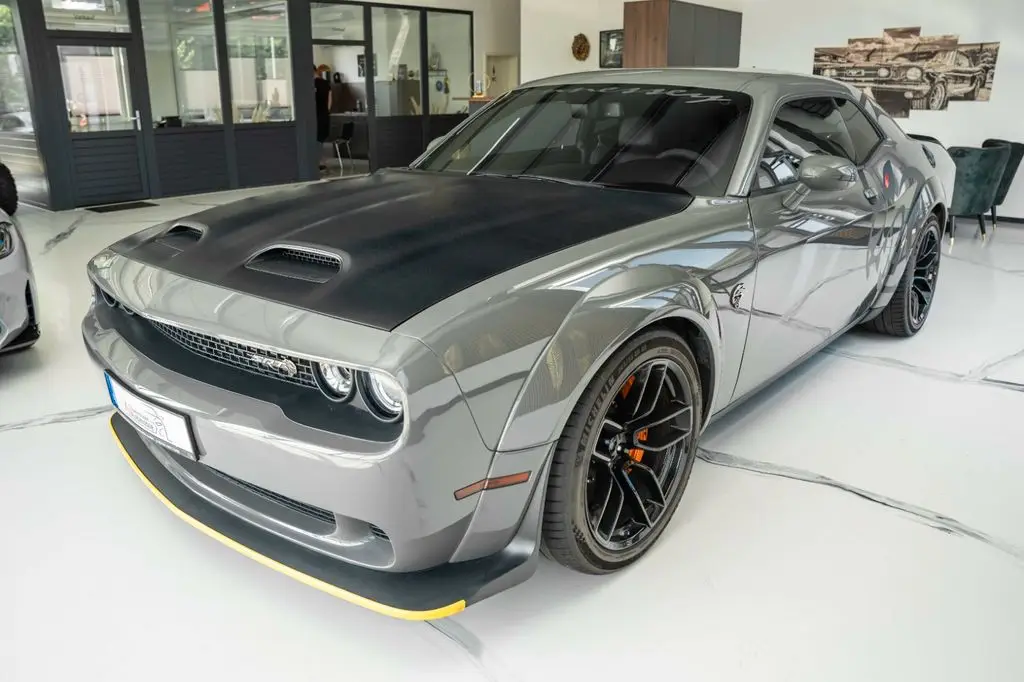 Photo 1 : Dodge Challenger 2021 Essence