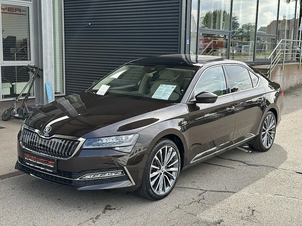 Photo 1 : Skoda Superb 2021 Hybrid