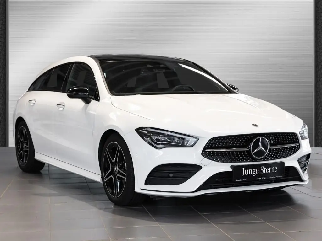 Photo 1 : Mercedes-benz Classe Cla 2023 Petrol