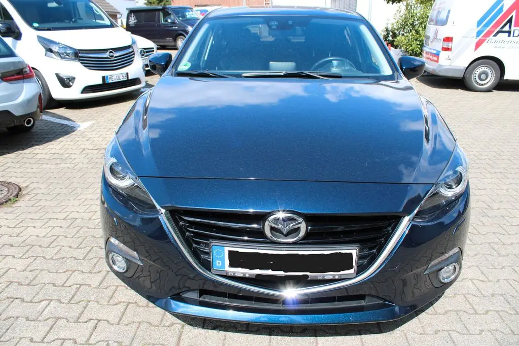 Photo 1 : Mazda 3 2015 Petrol